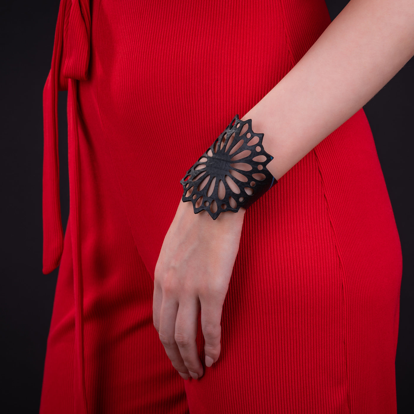 Strawflower Recycled Rubber Bracelet-2
